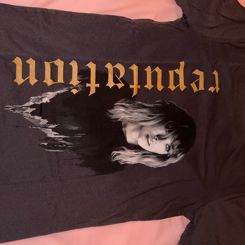 Taylor Swift Reputation Tour tee